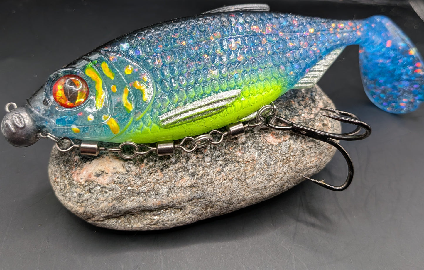 57g 150mm soft plastic roach Pike Lure in Neon Ocean