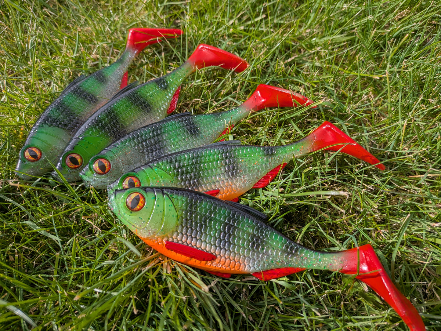 150mm(6inch) 63g handmade and hand painted perch, rigged with a 15g nose weight, stinger and size 1 vmc treble
