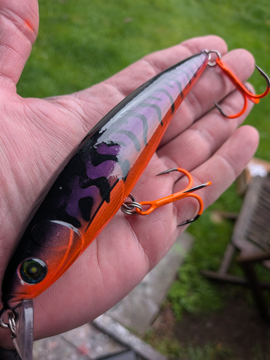 22g 140mm Crank Bait in Midnight Hand Painted